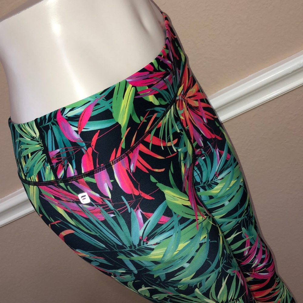 Fabletics Capris (Small) - image 5